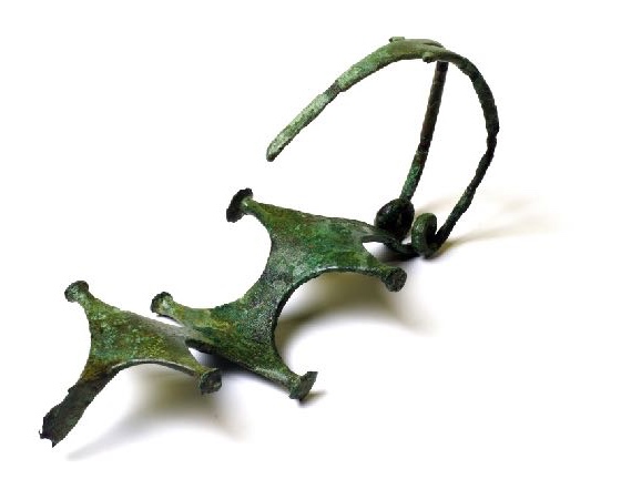 Bronze dragon-type fibula from Monte Torretta di Pietragalla, Museo archeologico provinciale di Potenza